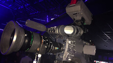Многокамерная съемка концерта ПТС: камера HD Panasonic AG-HPX 500E с длиннофокусным объективом, ручками управления и студийным операторским видоискателем (Rmedia на съемках концерта #MONATIKзвучит)