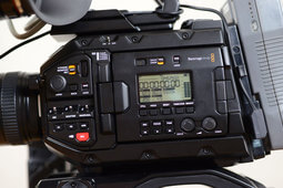 URSA Mini Pro 4.6K - корпус камеры с внешними кнопками управления для оперативного захода в настройки MENU (rental от студии RMEDIA)