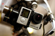 Камера GoPro HERO 4 Black Edition со стабилизирующим трехосевым подвесом 3H-3D на борту квадрокоптера