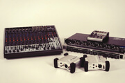 Аудиомикшер Behringer XENYX-X2222 USB на 8 микрофонных входов + 8 стерео-пар и др. аудиооборудование
